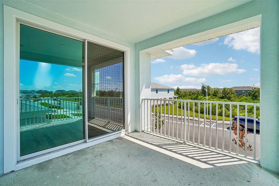 Exterior details and patio area of a home in Lagoon Residences at Epperson, Wesley Chapel (Image 4).