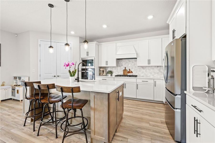 Furnished interior view inside a new home in , Mount Dora (Image 15).