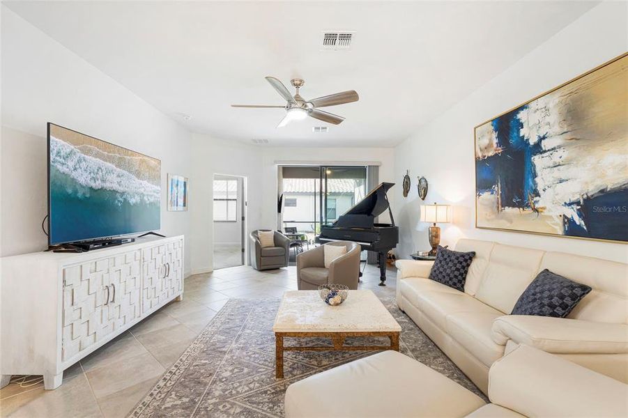 Furnished interior view inside a new home in , Bradenton (Image 13).