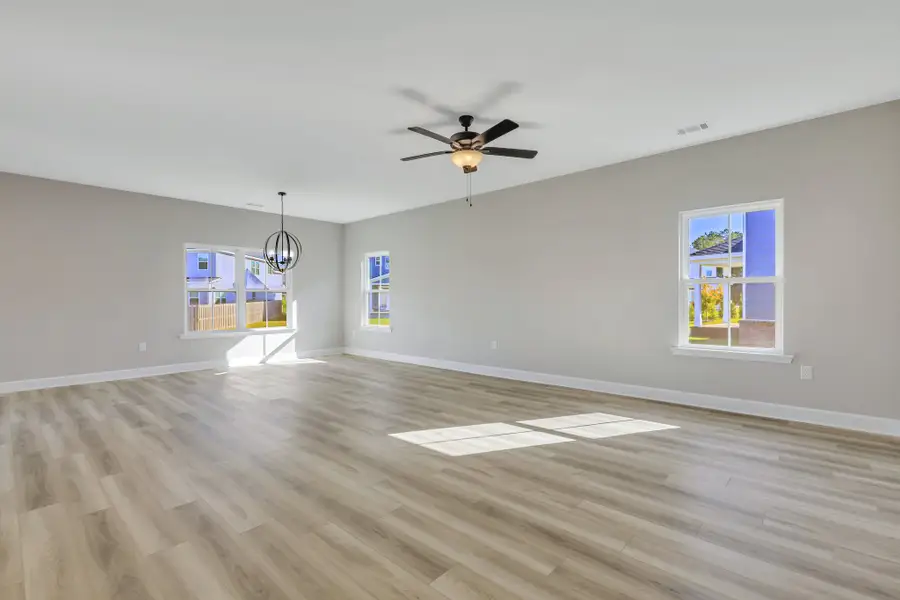 Laurel Family Room – Spacious Open Layout Laurel Family Room – Spacious Open Layout
