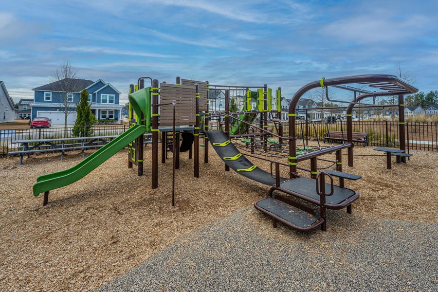 Community amenities in , Summerville (Image 54). Community amenities in , Summerville (Image 54).