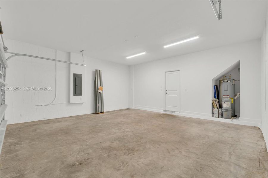 Spacious, unfurnished interior of a new home in , Homestead (Image 39). Spacious, unfurnished interior of a new home in , Homestead (Image 39).