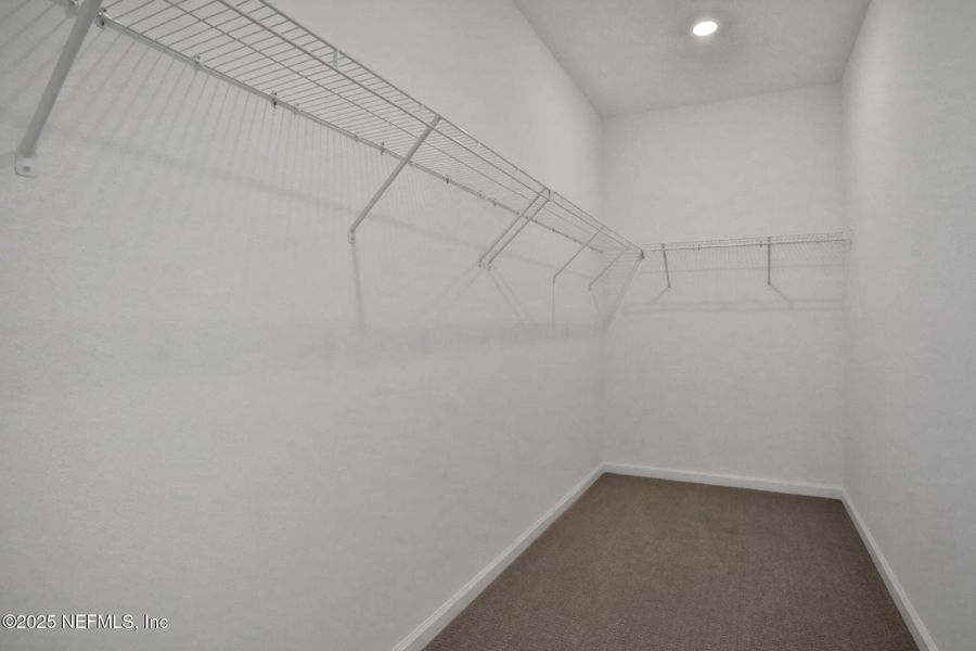 Spacious, unfurnished interior of a new home in Jennings Farm, Middleburg (Image 28). Spacious, unfurnished interior of a new home in Jennings Farm, Middleburg (Image 28).