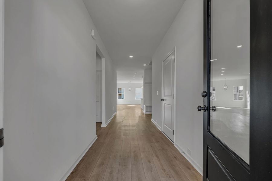 Spacious, unfurnished interior of a new home in Stratford Station, Lebanon (Image 14). Spacious, unfurnished interior of a new home in Stratford Station, Lebanon (Image 14).