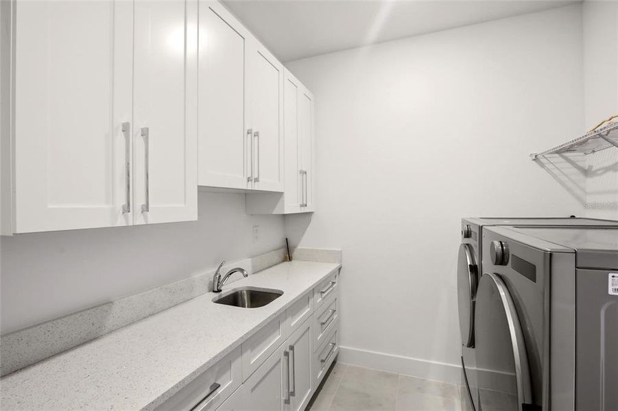 Furnished interior view inside a new home in , Bradenton (Image 14).
