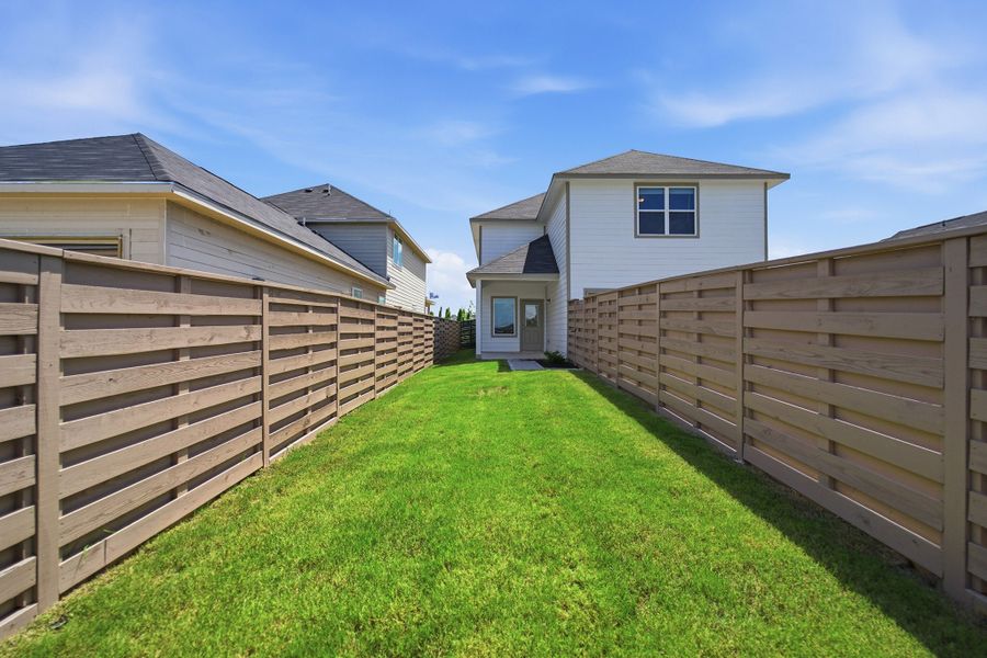 Exterior details and patio area of a home in Austin Point, Richmond (Image 4).