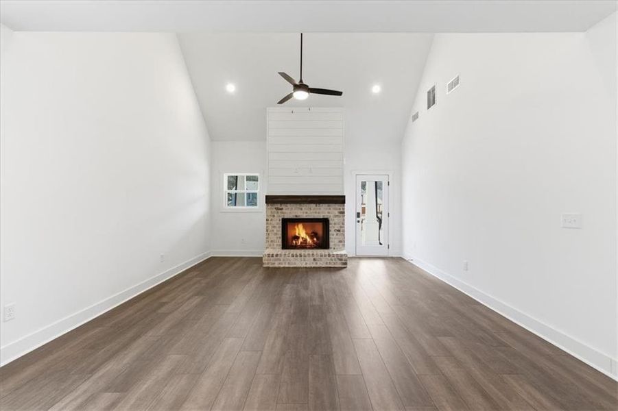 Spacious, unfurnished interior of a new home in Ferguson Corners, Emerson (Image 18).