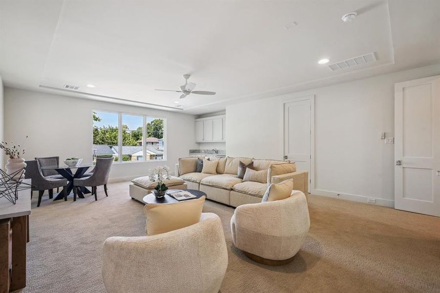 Furnished interior view inside a new home in , Dallas (Image 5). Furnished interior view inside a new home in , Dallas (Image 5).