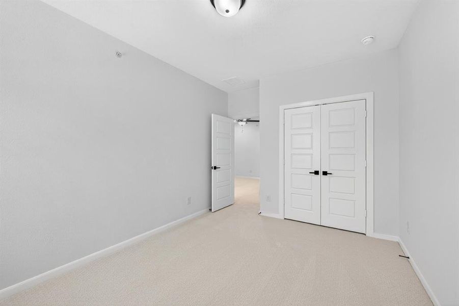 Spacious, unfurnished interior of a new home in Hillside at Las Colinas, Irving (Image 28).