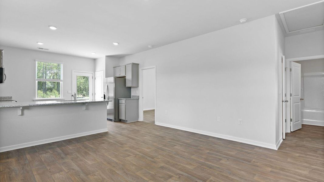 Spacious, unfurnished interior of a new home in North Shore, Summerton (Image 25).