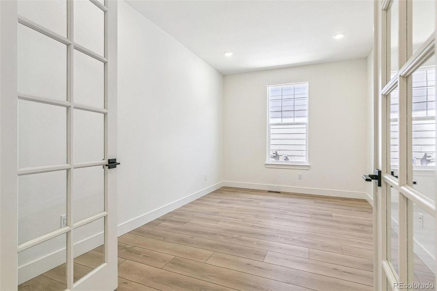 Spacious, unfurnished interior of a new home in Terrain Oak Valley, Castle Rock (Image 36). Spacious, unfurnished interior of a new home in Terrain Oak Valley, Castle Rock (Image 36).