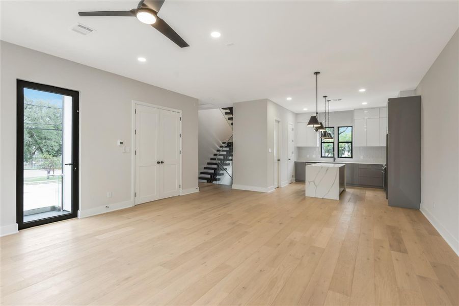 Spacious, unfurnished interior of a new home in , Houston (Image 23).