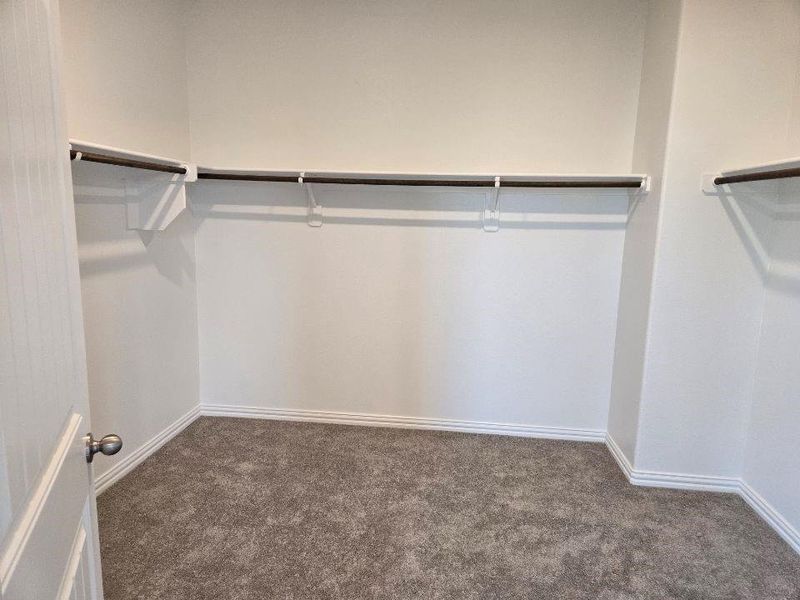 Spacious, unfurnished interior of a new home in Hillview Addition, Decatur (Image 9).