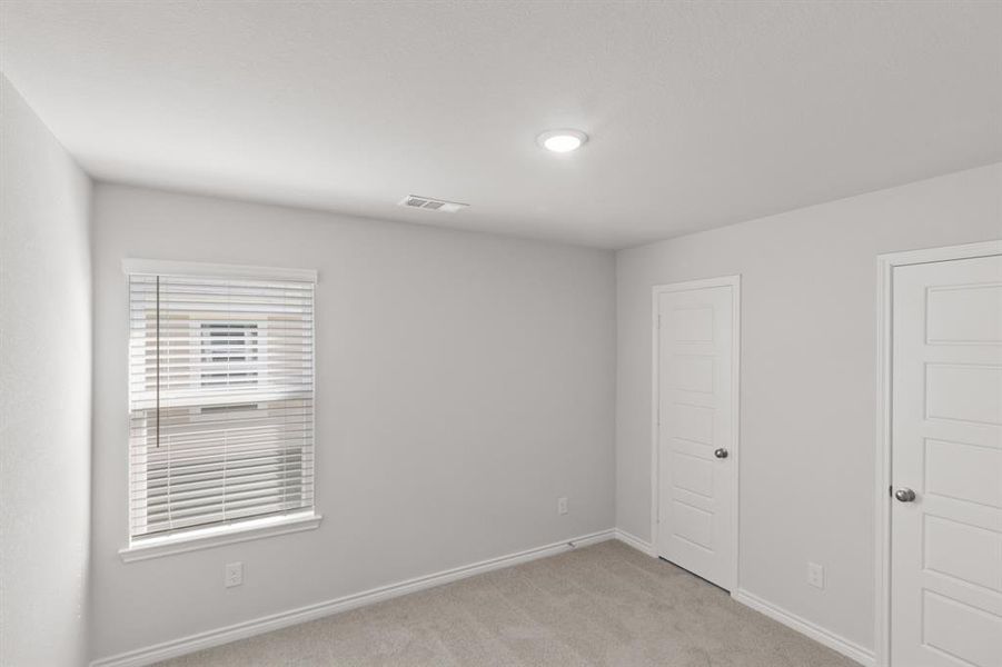 Spacious, unfurnished interior of a new home in Retreat at Fossil Creek, Fort Worth (Image 11).