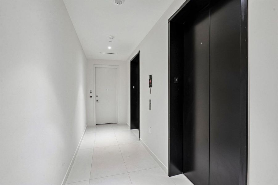 3-web-or-mls-Biscayne Blvd 201-S0409-003