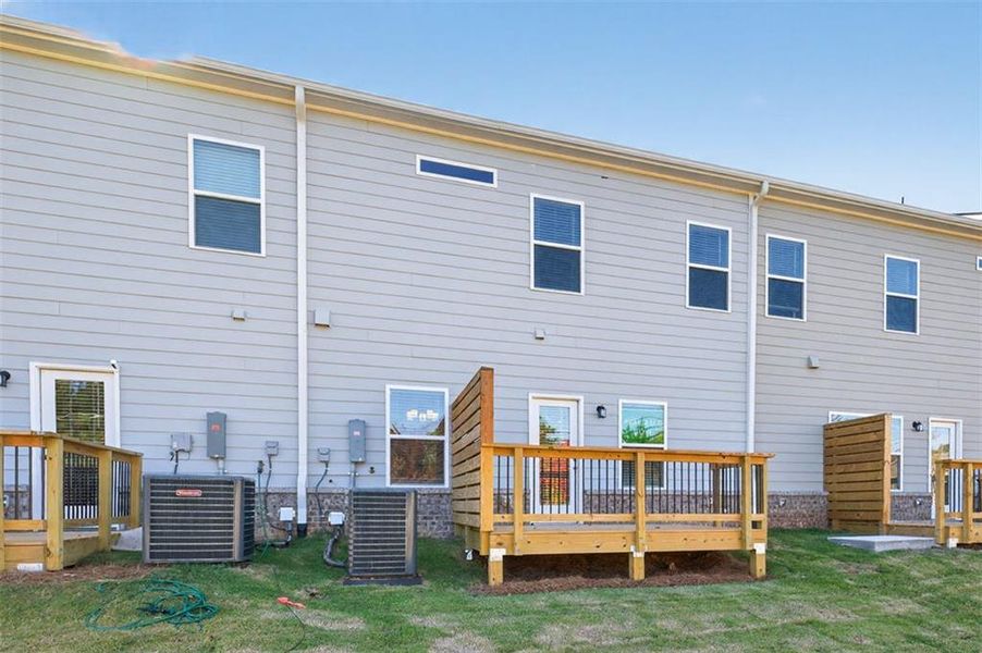 Exterior details and patio area of a home in Franklin Manor, Lawrenceville (Image 25). Exterior details and patio area of a home in Franklin Manor, Lawrenceville (Image 25).