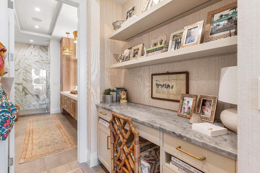 Primary Bedroom Desk / Vanity