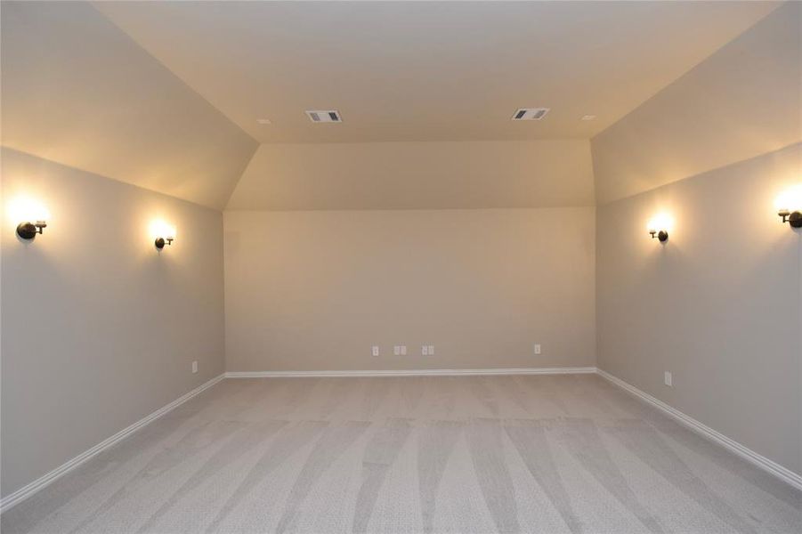 Spacious, unfurnished interior of a new home in , Prosper (Image 31).