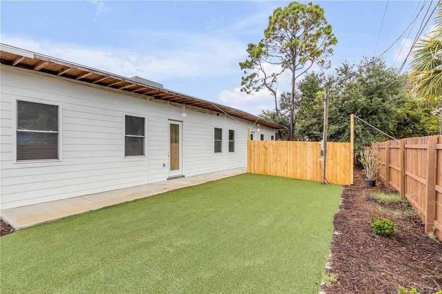 Exterior details and patio area of a home in , Edgewater (Image 23).