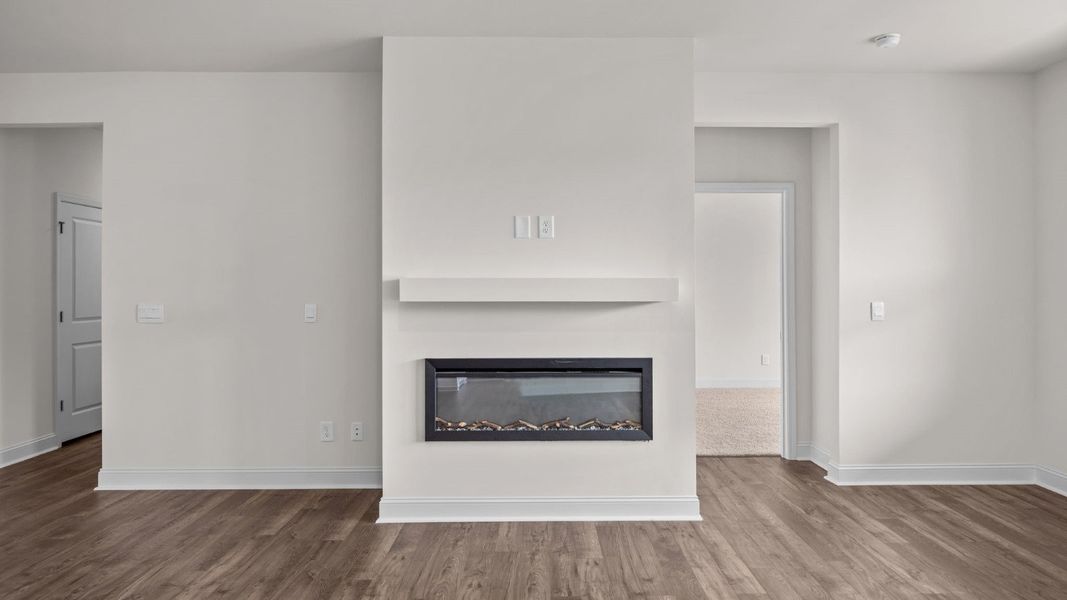 Spacious, unfurnished interior of a new home in Beaver Dam Crossing, Bailey (Image 16).