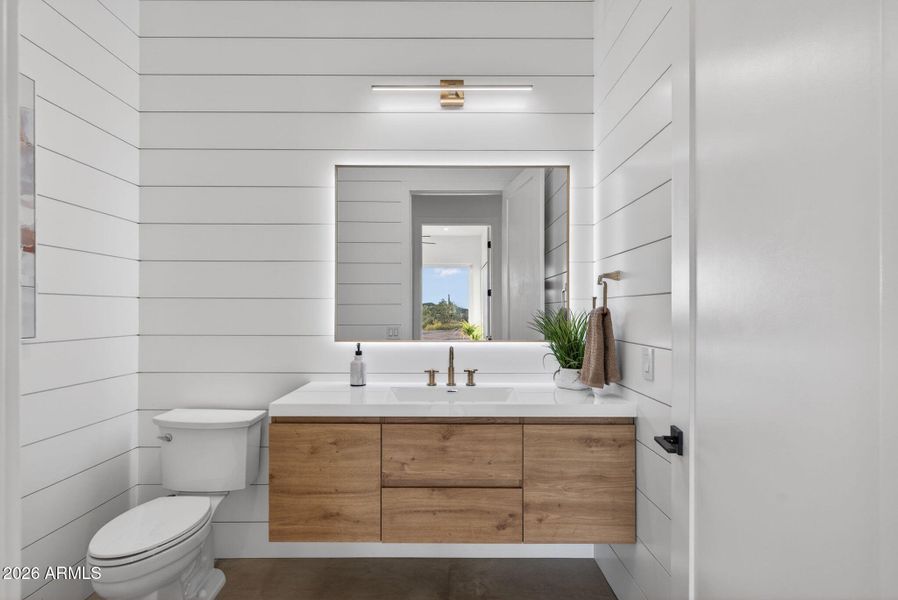 61-web-or-mls-DSC01027 61-web-or-mls-DSC01027