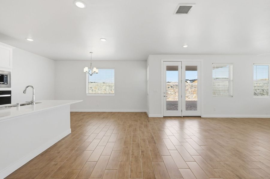 Representative unfurnished interior of a home built from the Timberon I by Hakes Brothers in Emerald Estates, El Paso (Image 13).