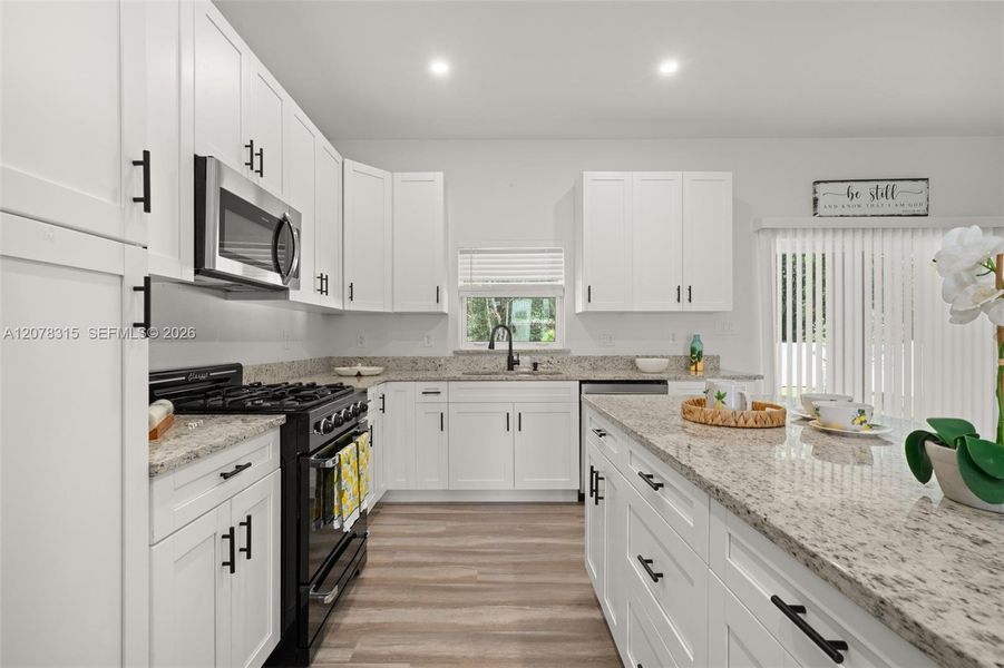 Furnished interior view inside a new home in , Sebring (Image 19).