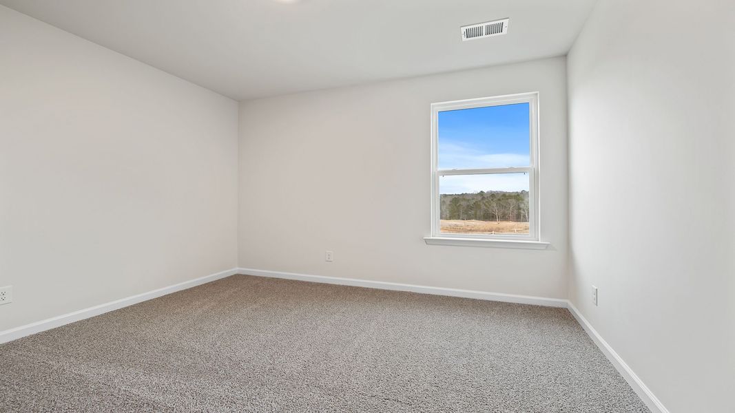 Spacious, unfurnished interior of a new home in Cedar Gap, Fountain Inn (Image 20).