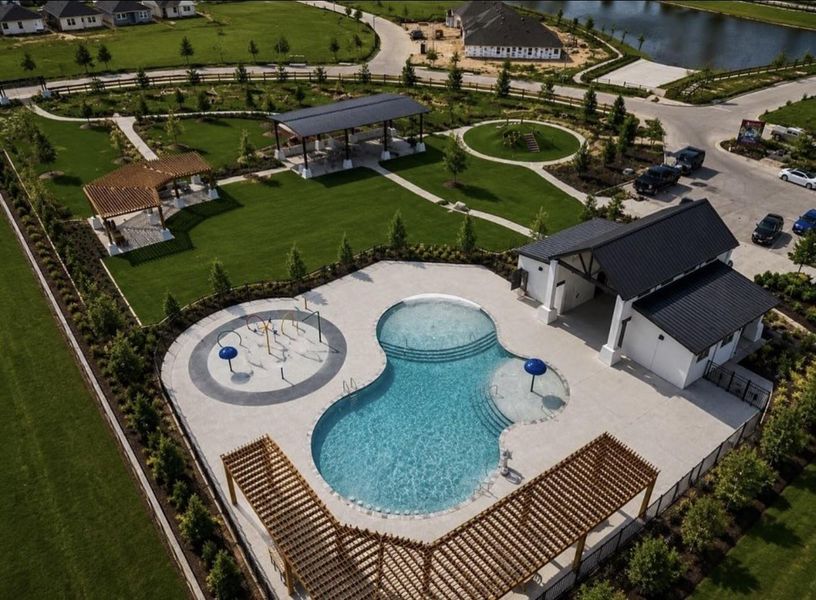 Community amenities in Azalea, Pattison (Image 16).