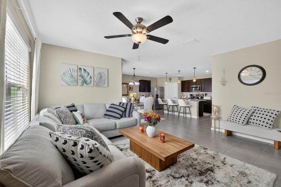 Furnished interior view inside a new home in , San Antonio (Image 38). Furnished interior view inside a new home in , San Antonio (Image 38).