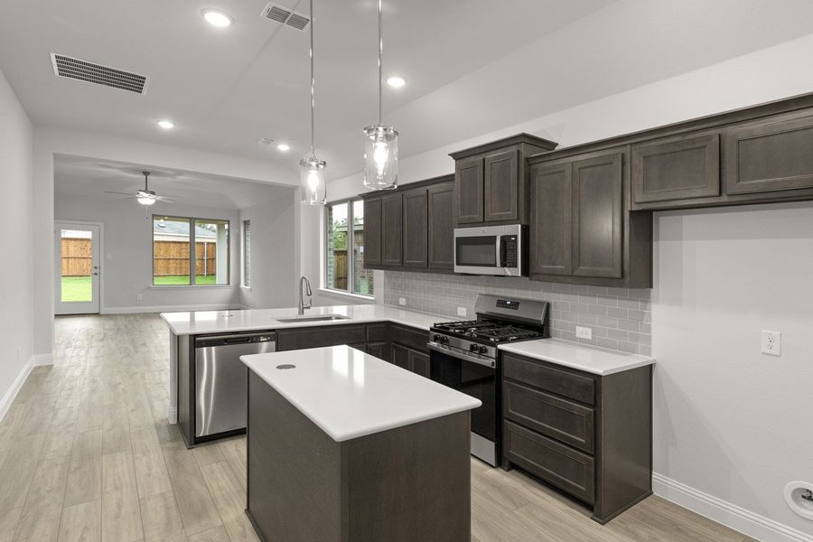 Representative furnished interior of a home built from the Statler by Pacesetter Homes in Keeneland, Aubrey (Image 7). Representative furnished interior of a home built from the Statler by Pacesetter Homes in Keeneland, Aubrey (Image 7).