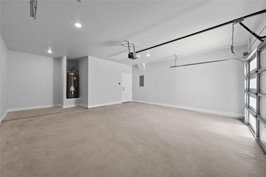 Spacious, unfurnished interior of a new home in , Kosse (Image 19). Spacious, unfurnished interior of a new home in , Kosse (Image 19).
