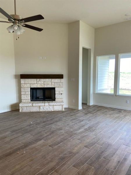Spacious, unfurnished interior of a new home in Hillview Addition, Decatur (Image 13).