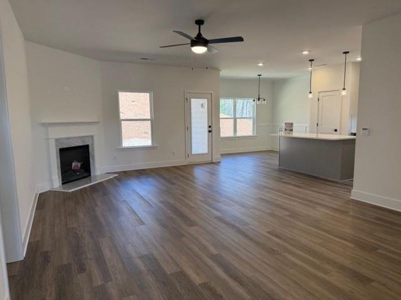 Spacious, unfurnished interior of a new home in Thunder Ridge, Dawsonville (Image 27).