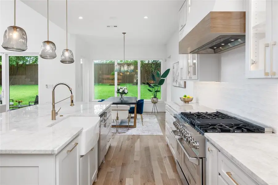 Furnished interior view inside a new home in , Dallas (Image 9).