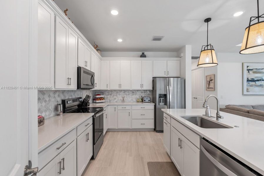 Furnished interior view inside a new home in Del Webb Naples, Ave Maria (Image 6).