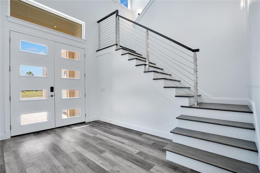 Spacious, unfurnished interior of a new home in , Lake Alfred (Image 37).