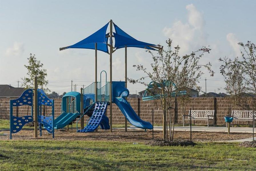 Community amenities in Lago Mar, Texas City (Image 7).