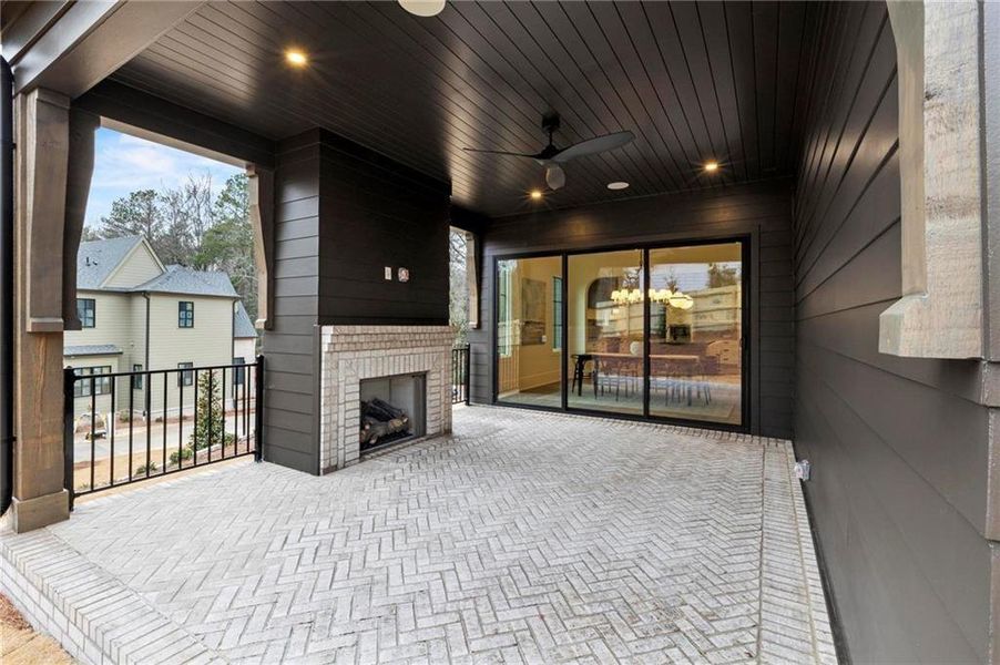 Furnished interior view inside a new home in , Roswell (Image 15). Furnished interior view inside a new home in , Roswell (Image 15).