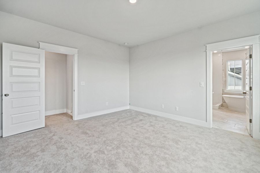 Spacious, unfurnished interior of a new home in Carnes Crossroads, Summerville (Image 6). Spacious, unfurnished interior of a new home in Carnes Crossroads, Summerville (Image 6).