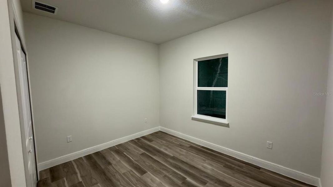 Spacious, unfurnished interior of a new home in , Ocala (Image 18).
