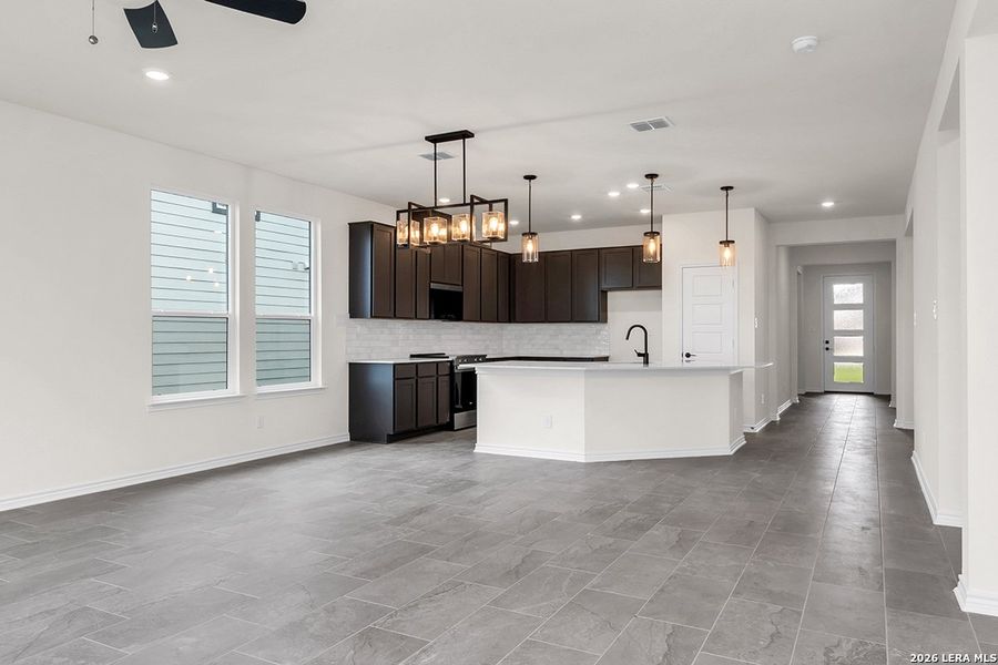 Furnished interior view inside a new home in Shoreline Park - Classic Collection, Boerne (Image 7).