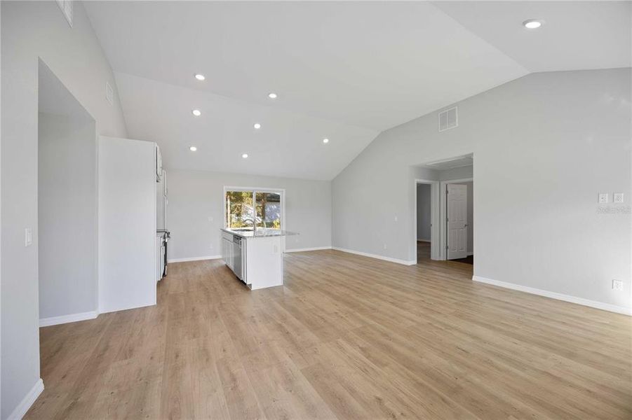 Spacious, unfurnished interior of a new home in , North Port (Image 25).