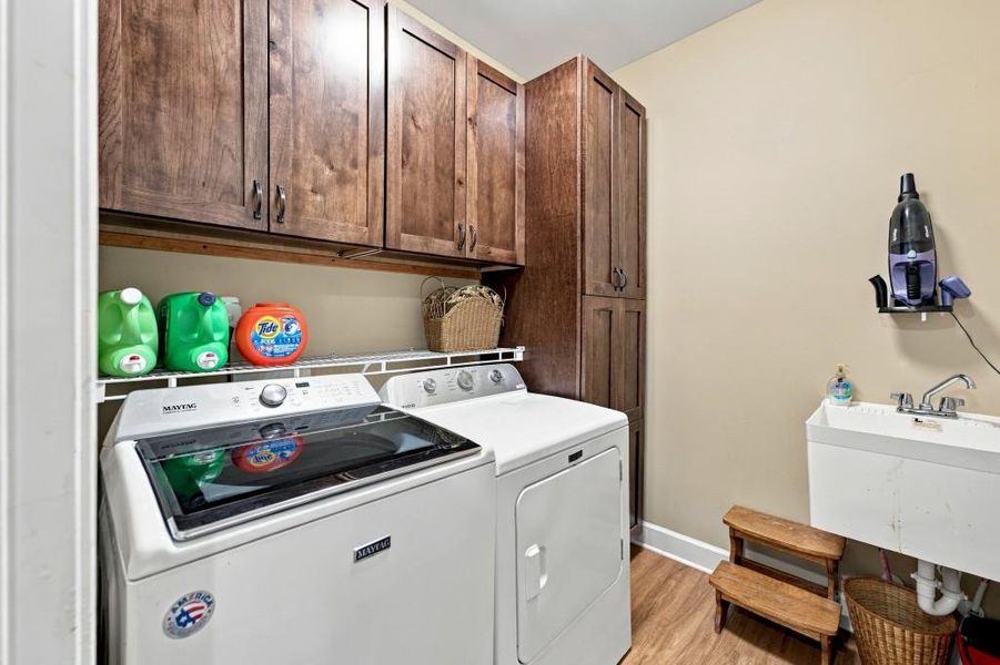 Furnished interior view inside a new home in , Hoschton (Image 35).