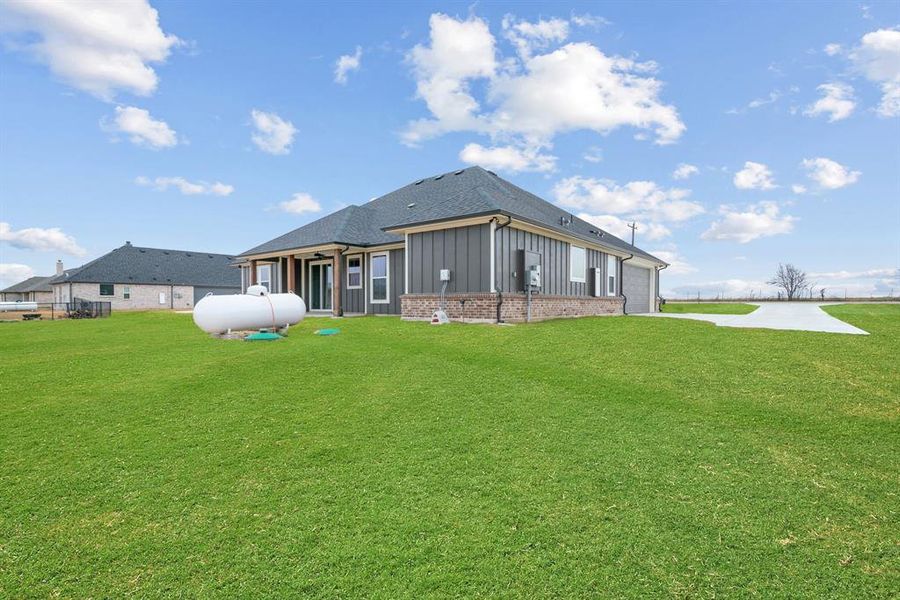 Exterior details and patio area of a home in , Decatur (Image 27).