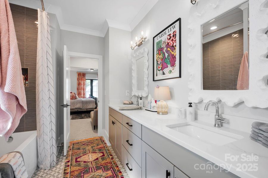 Furnished interior view inside a new home in , Davidson (Image 32).