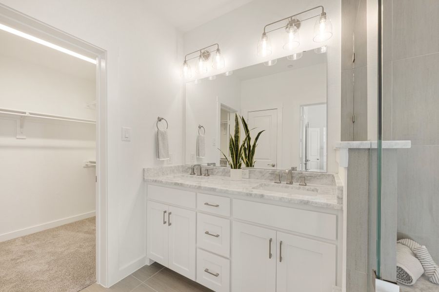 Furnished interior view inside a new home in Woodbridge Townhomes, Wylie (Image 27).
