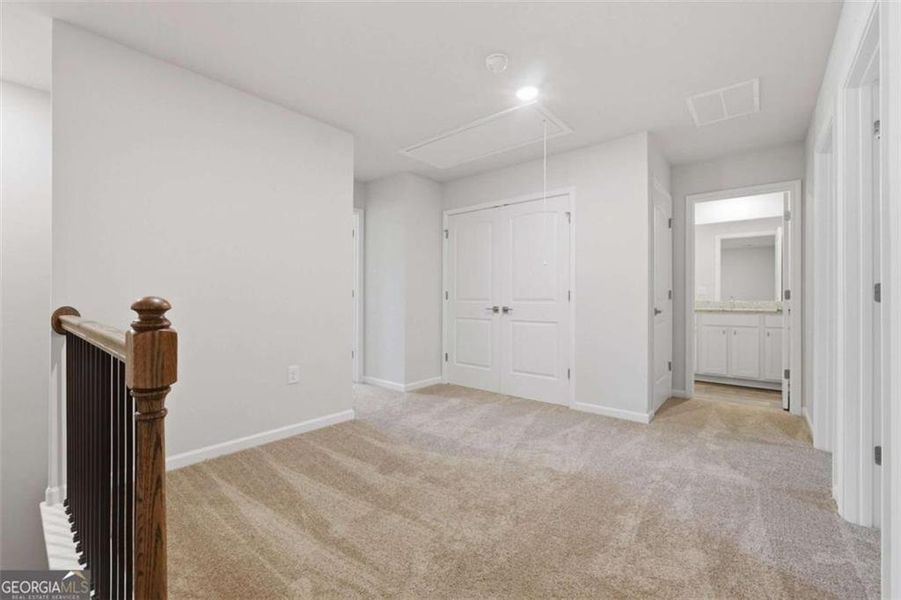 Spacious, unfurnished interior of a new home in Parkway James, Snellville (Image 17). Spacious, unfurnished interior of a new home in Parkway James, Snellville (Image 17).
