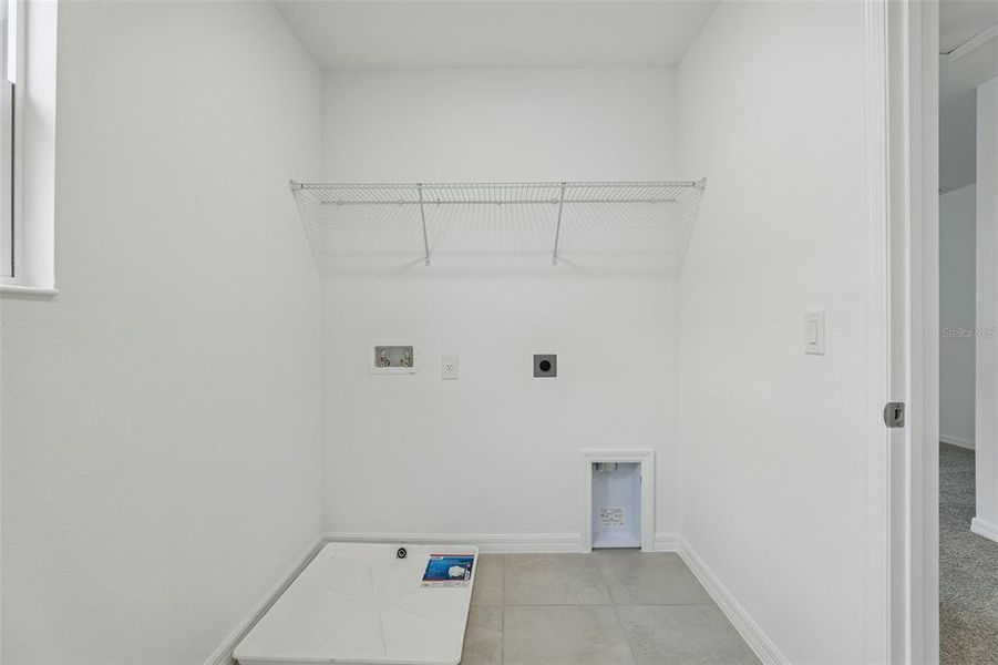 Spacious, unfurnished interior of a new home in Preservation Pointe, Davenport (Image 17).