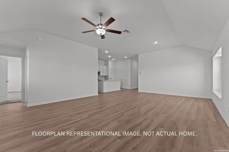Spacious, unfurnished interior of a new home in High Branch, San Marcos (Image 15).